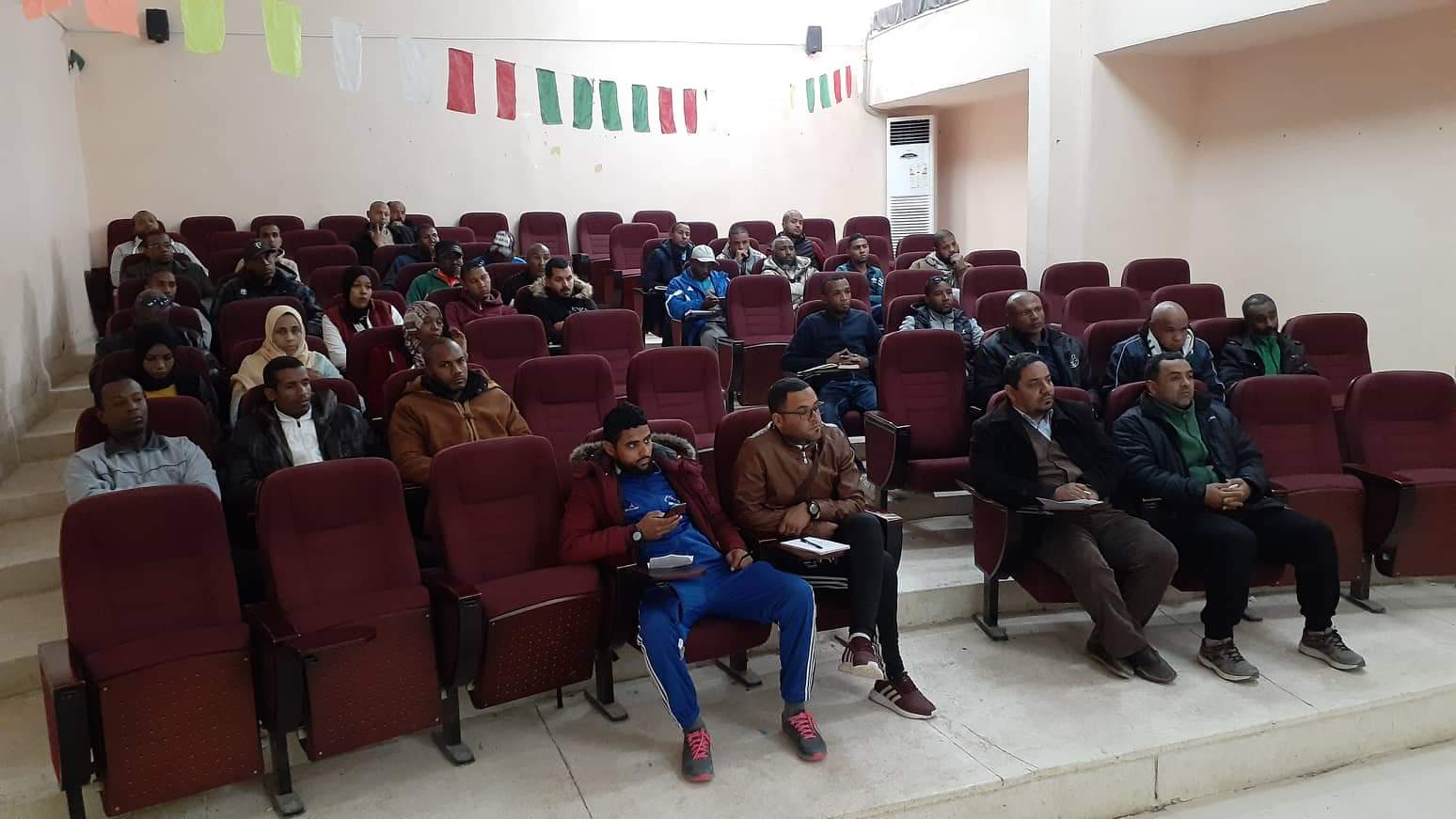 يوم دراسي لفائدة مدربي كرة القدم منطقة تقرت 