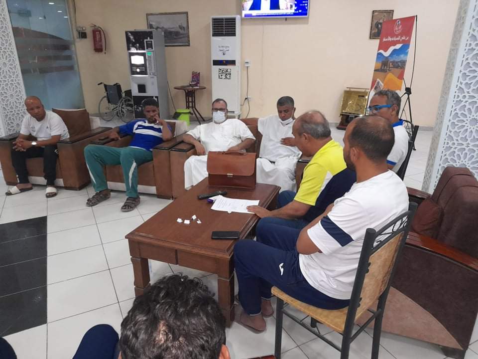 الاجتماع التقني لنهائي كأس الواحات للمدارس الكروية