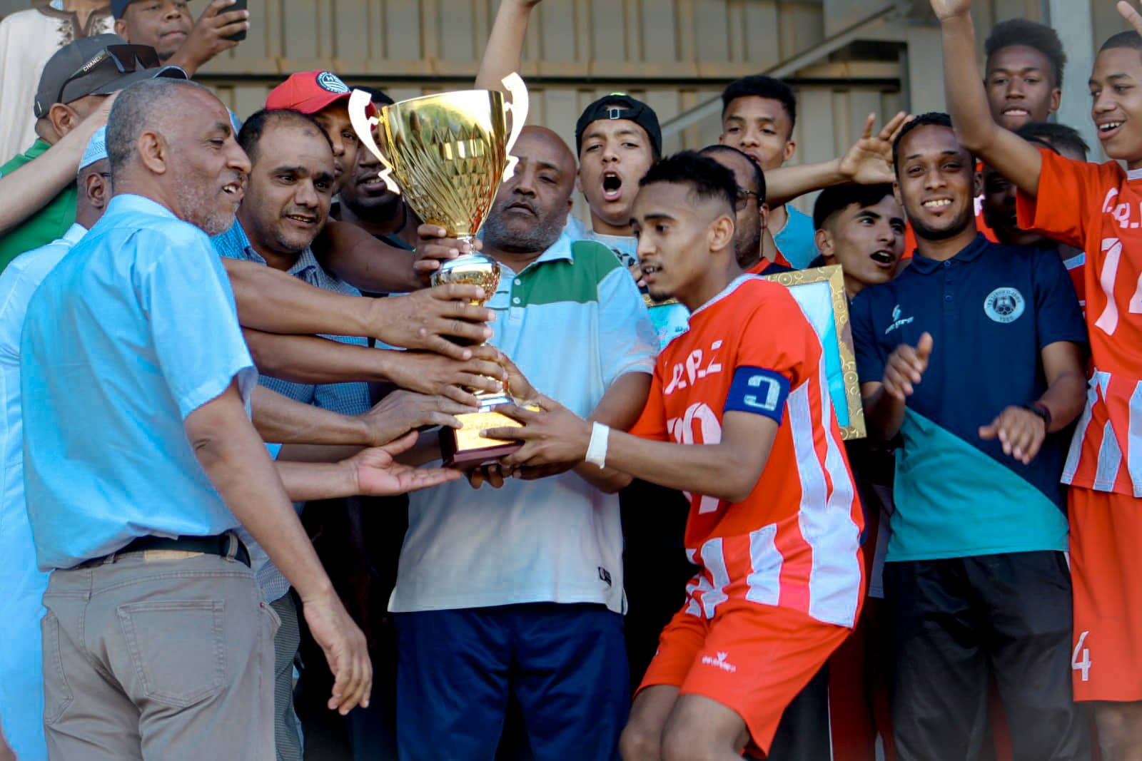 اتحاد الرياضي الزاوية العابدة بطل لفئة اقل من 19 سنة هواة 