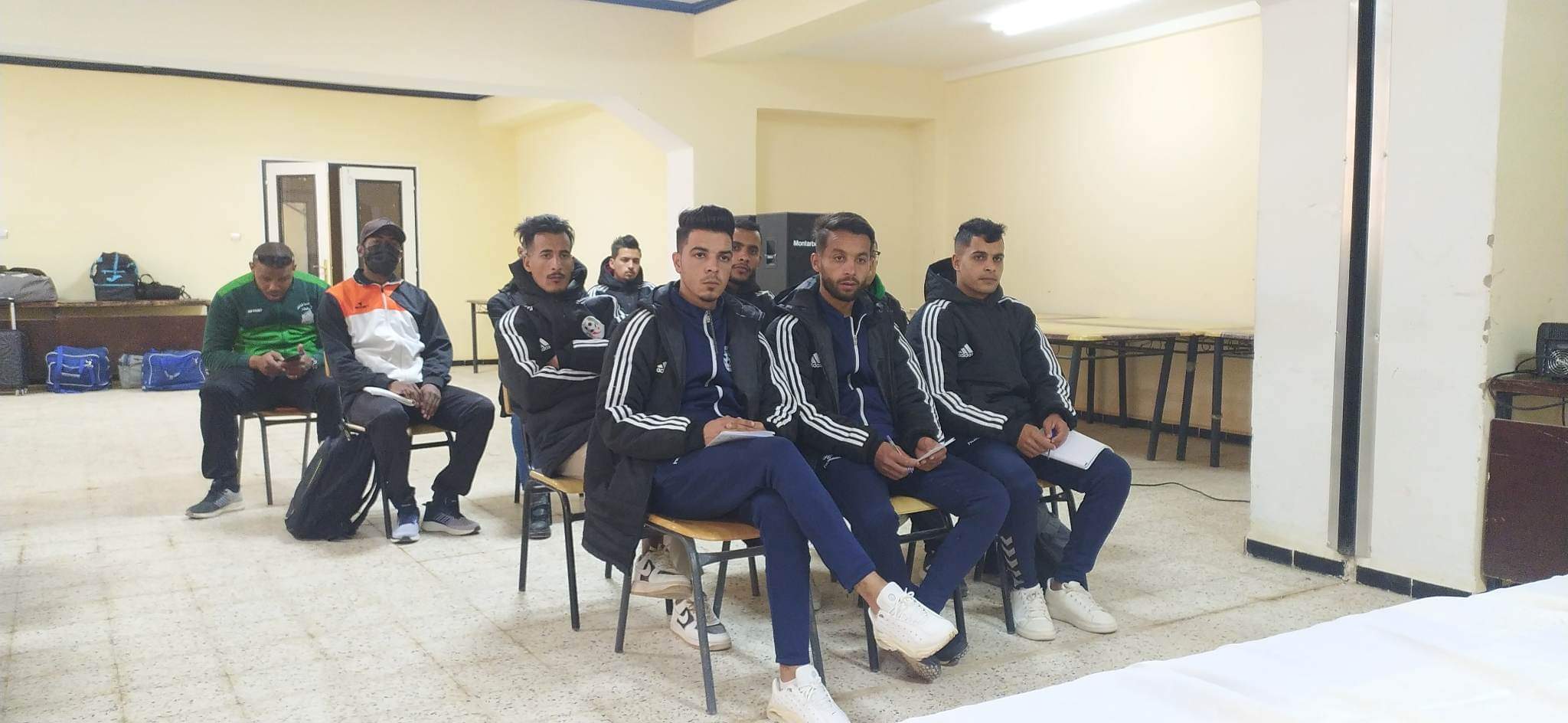 تجمع الحكام المواهب الشابة - تذكير -