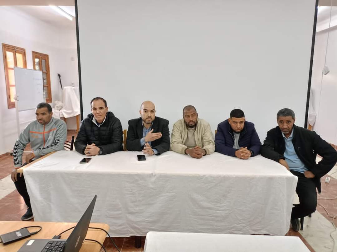 تربص حكام كرة القدم داخل القاعة 